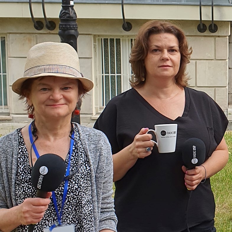 Plac na rozdrożu - Dlaczego pomagamy?