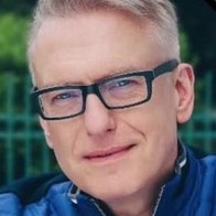 Plac na rozdrożu - Co cennego zabralibyście uciekając przed wojną?