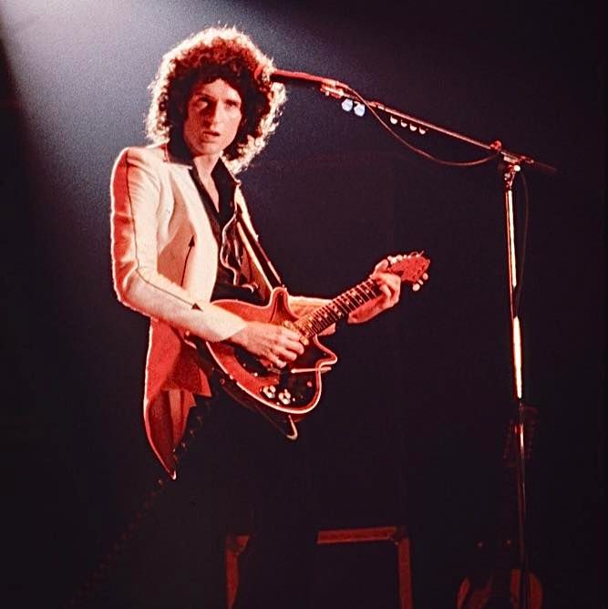 Patronautyka - Brian May - doktor astronomii