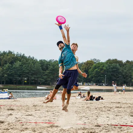 Plażowy turniej ultimate frisbee – Lagoon 2025 na ostrowskich Piaskach