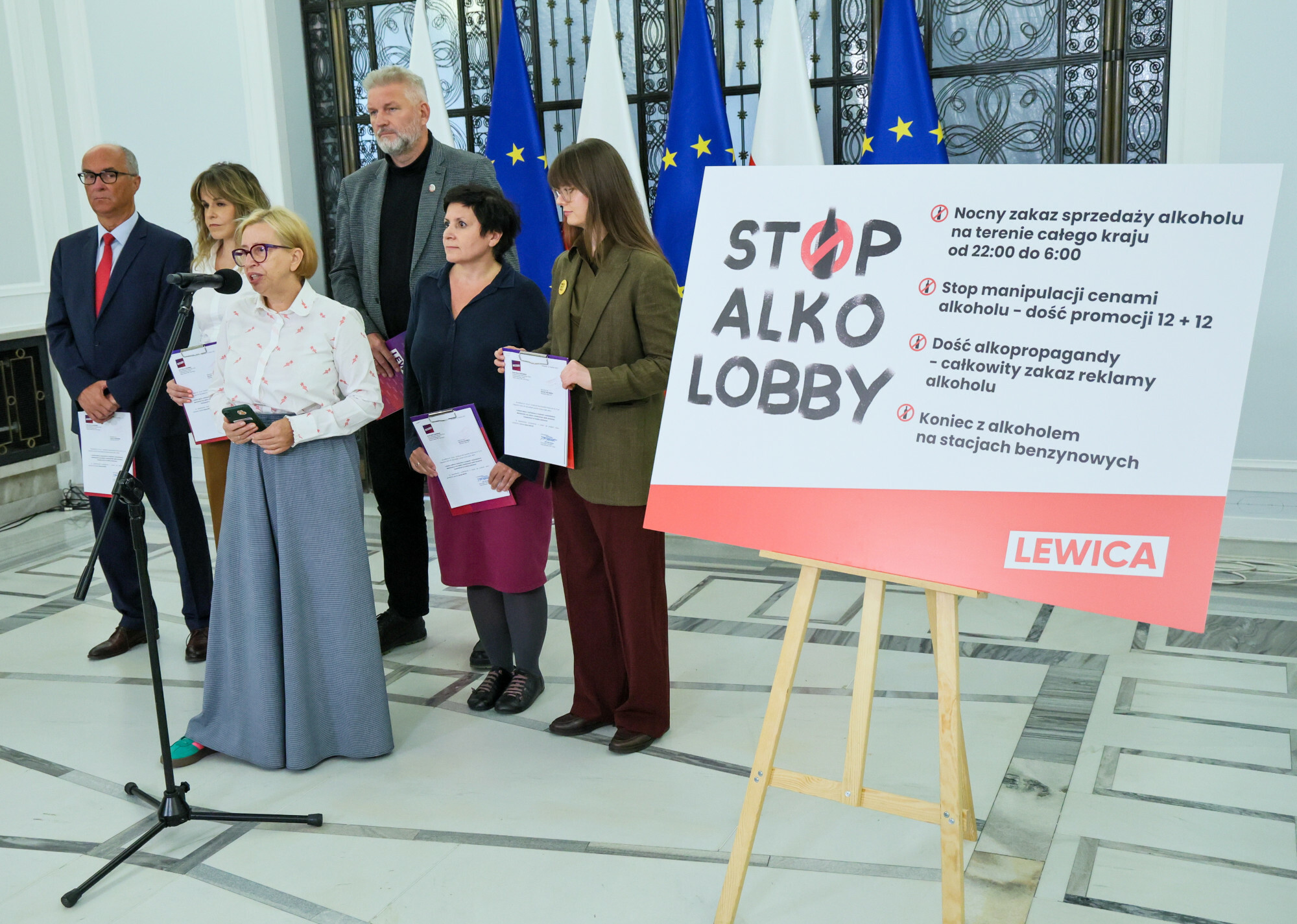 Zatrważające statystyki. Czas na zakaz reklamy alkoholu?